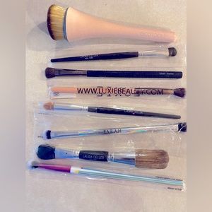 Lot of 8 makeup brushes. All new.